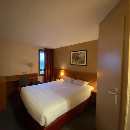 Hotel Kyriad - Netreville