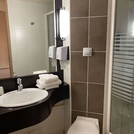 Kyriad - Netreville Évreux