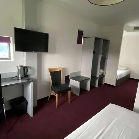 Kyriad - Netreville 3* Évreux